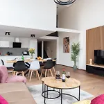 Premiumn Penthouse With Terrace In Prague