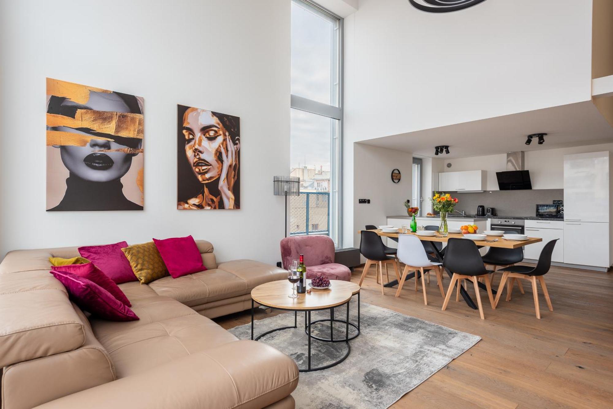 Premiumn Penthouse With Terrace In Praga